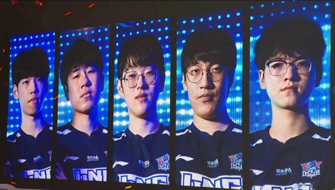 国足球事业 国足球事业