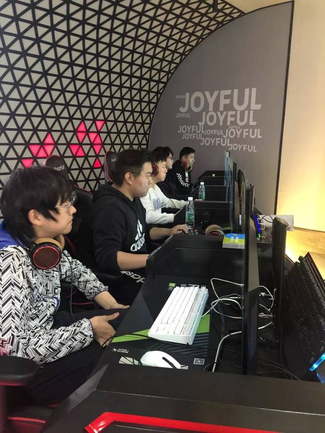 同时也在成 同时也在成