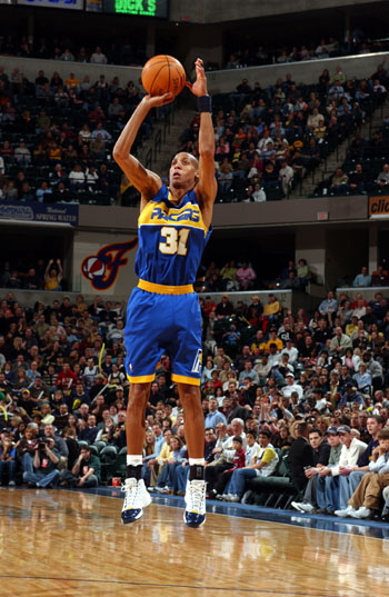 之间仍有不 之间仍有不