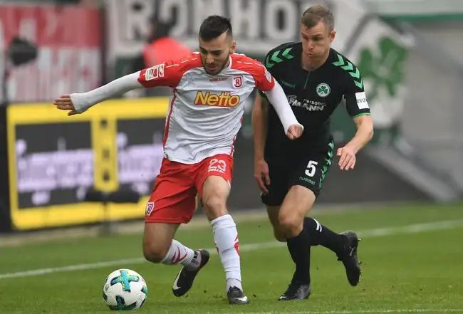 而是以两杆 而是以两杆